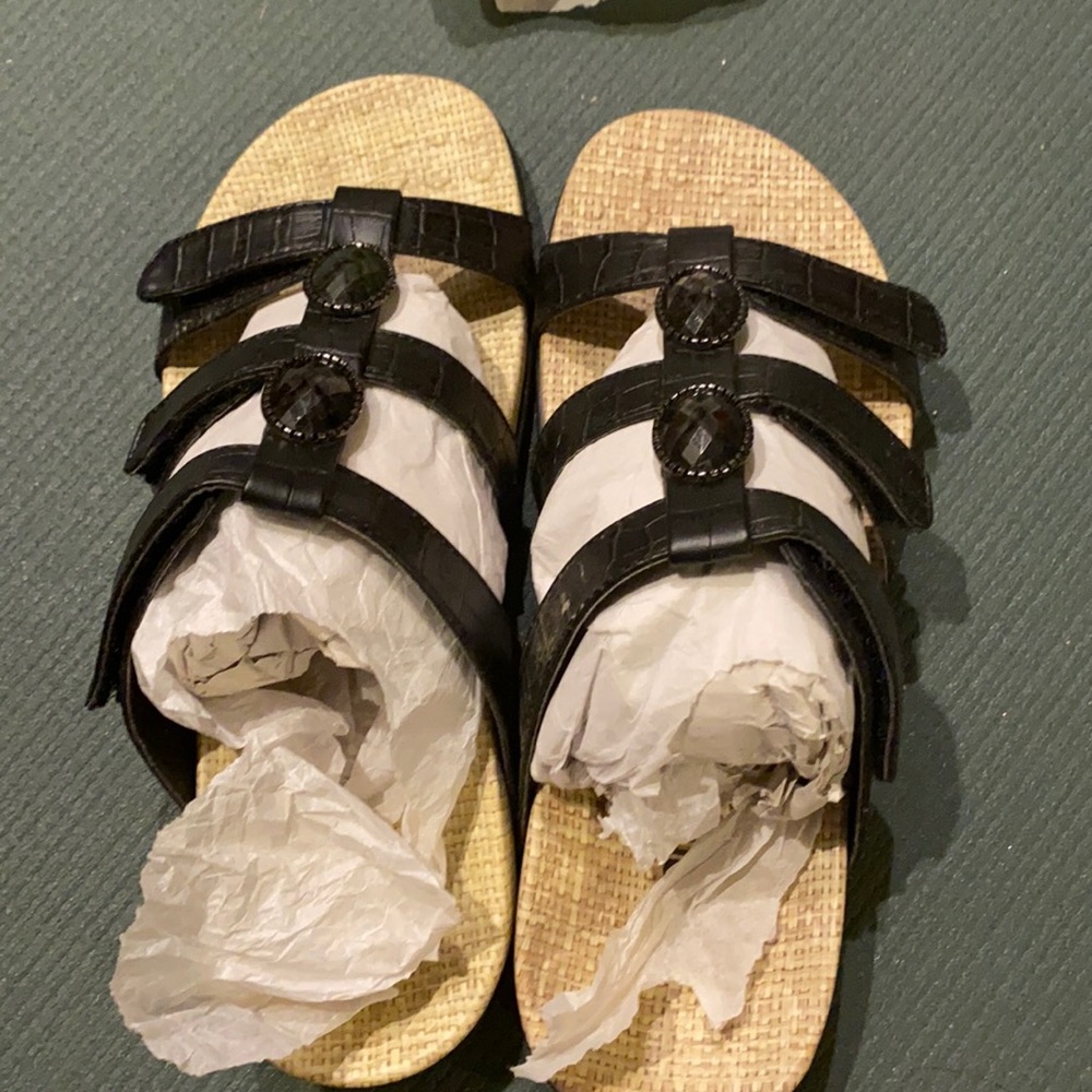 Orthaheel sandals